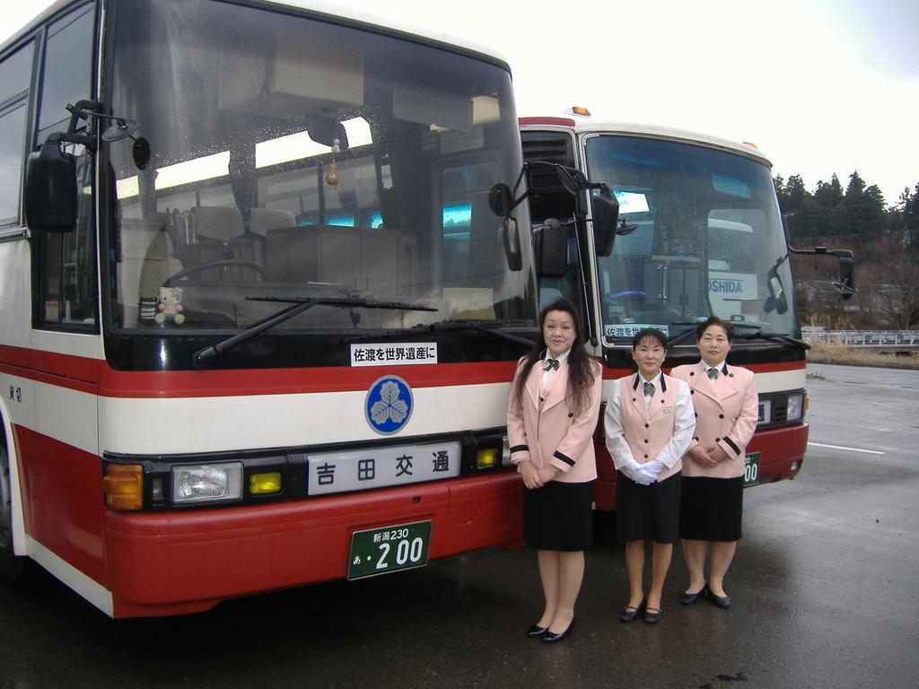 Kohan No Yado Yoshidaya Sado Exterior foto